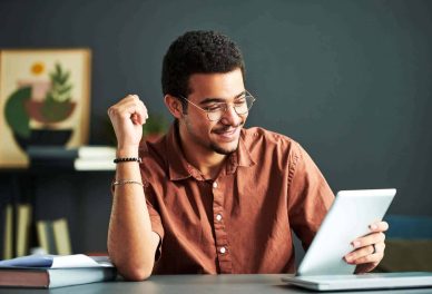 young-smiling-student-of-online-course-of-study-lo-2022-11-24-19-23-07-utc.jpg young-smiling-student-of-online-course-of-study-lo-2022-11-24-19-23-07-utc.jpg